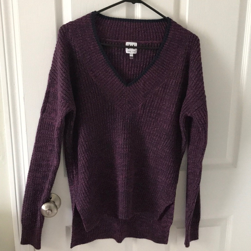 John and Jenn oversized sweater